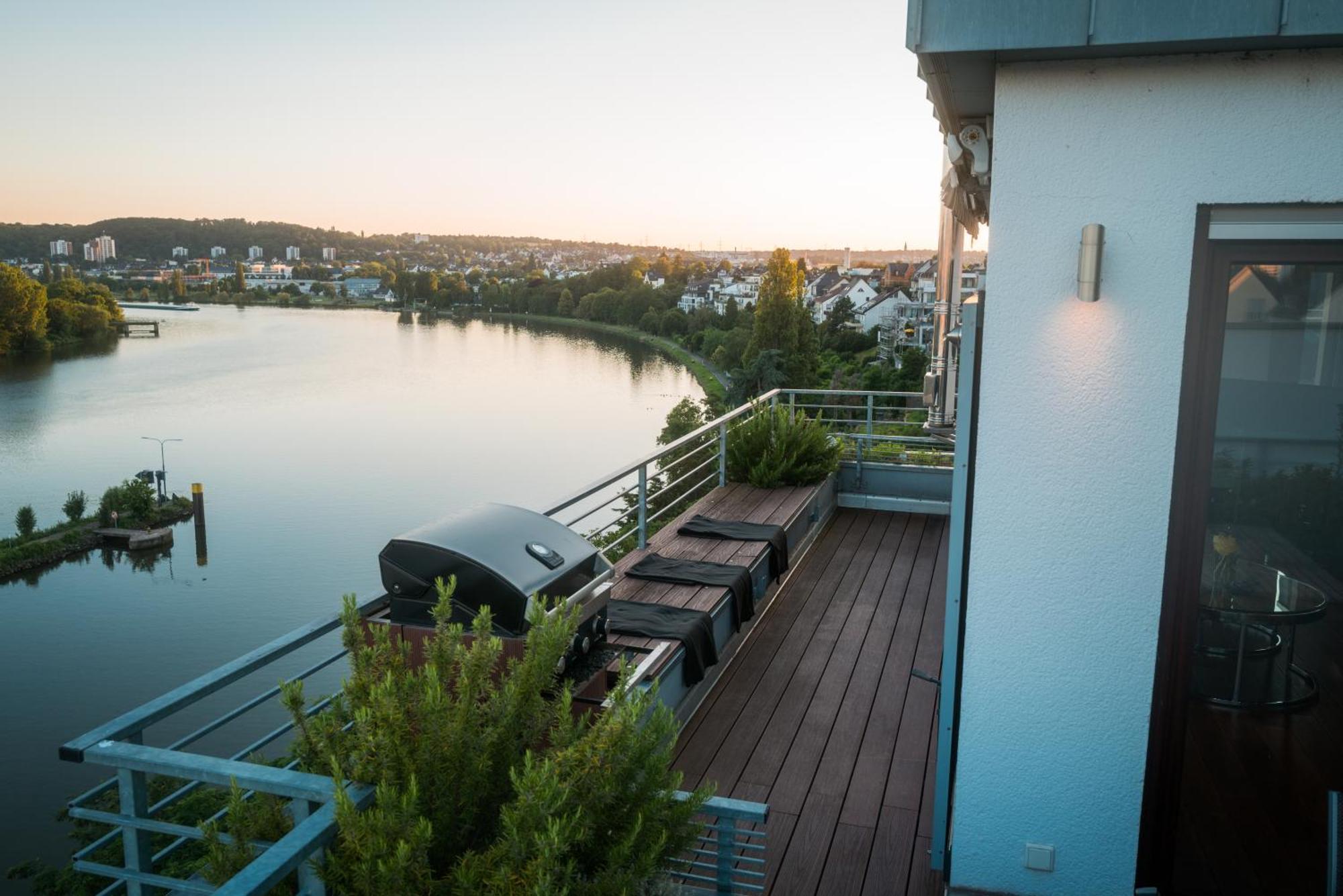 Penthouse Wohnung Mit Schoenem Moselblick In Metternich Koblenz (Rhineland-Palatinate) Exterior foto